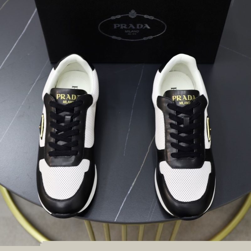 Pra*a casual shoes